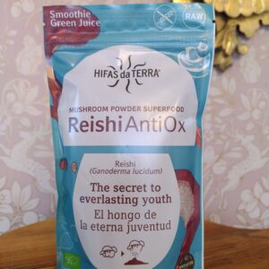 Reishi mushroom powder - the secret to everlasting youth